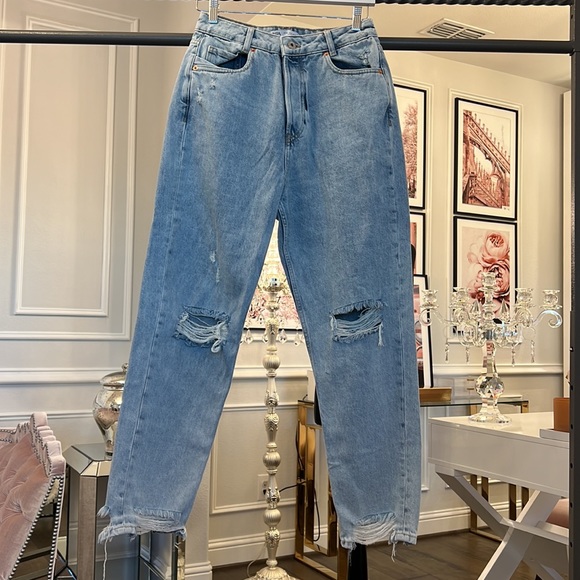 AS NEW ZARA HIGH WAIST MOM JEANS SIZE 8 - Picture 14 of 16
